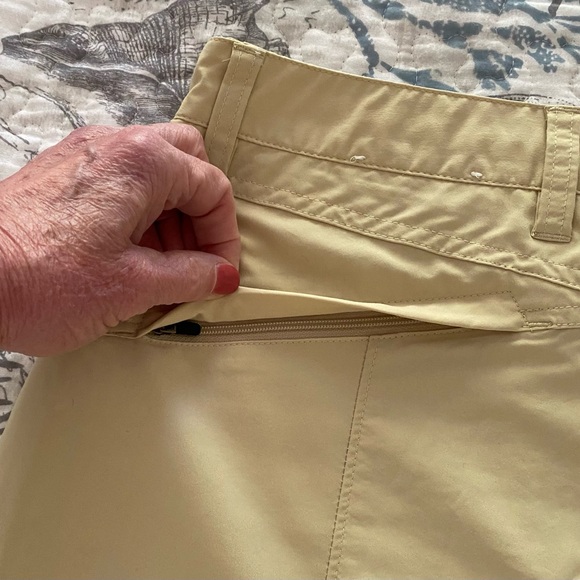 Patagonia Khaki Skort Nylon/Polyester 8 - Picture 4 of 6
